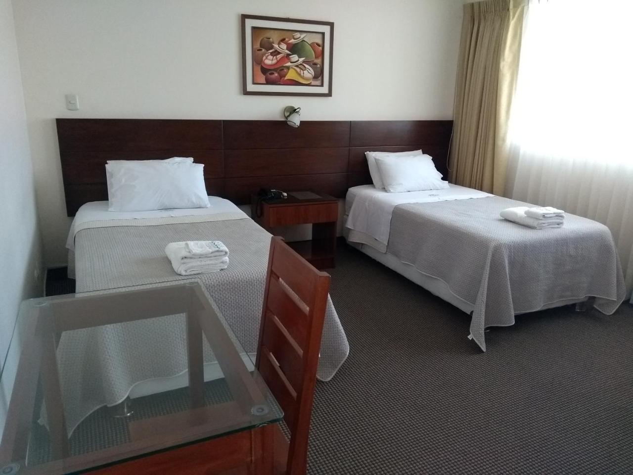 El Puerto Hotel Пакасмайо Екстериор снимка